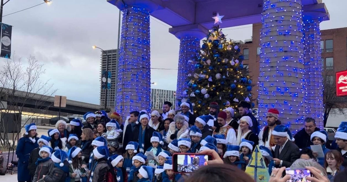 Tree Lighting 2023 Greektown Chicago